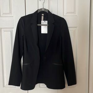 Athleta Interstellar Blazer size 6 NWT Black